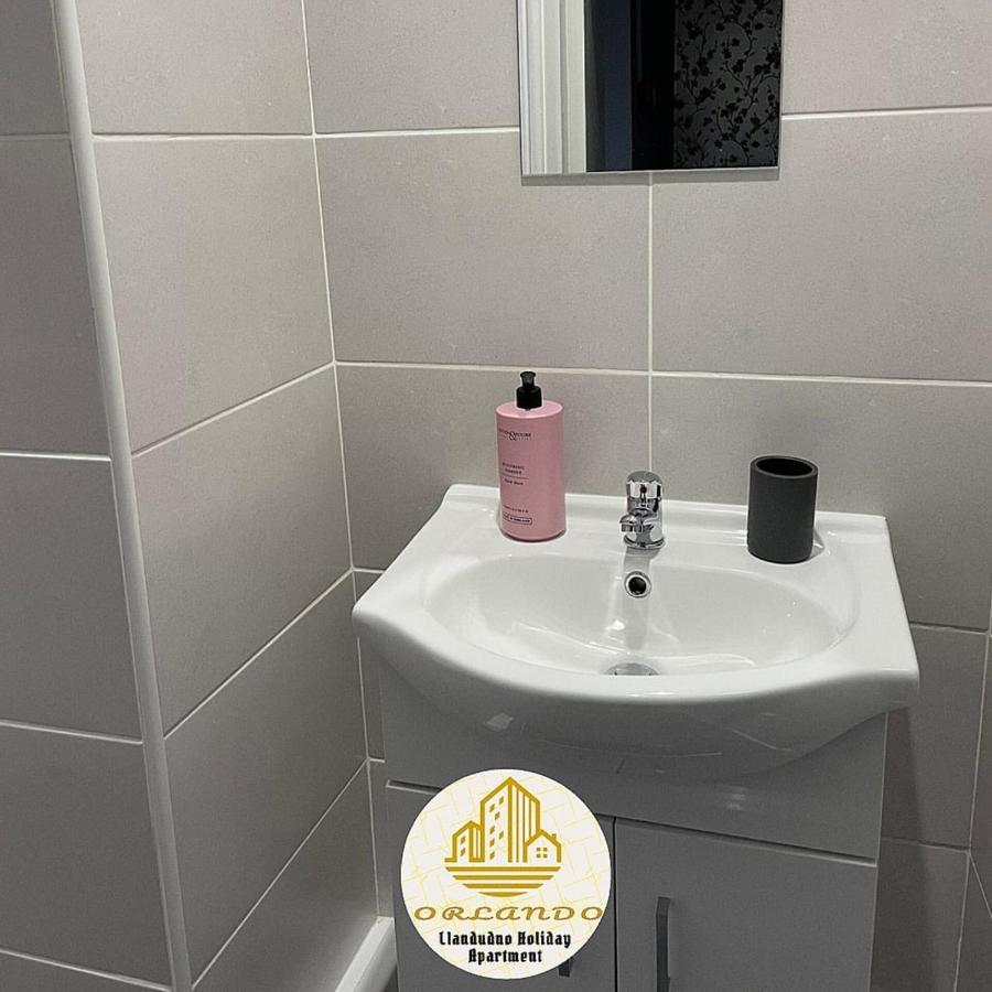 Orlando Llandundo Apartment ลันดิดโน ภายนอก รูปภาพ
